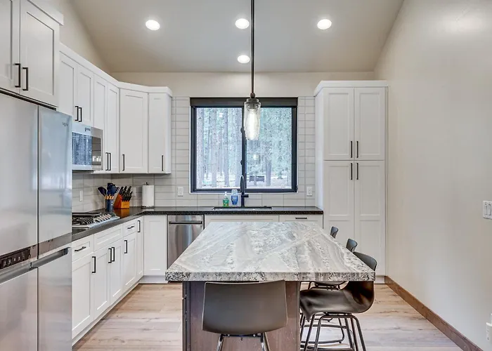 Contemporary & Cozy! Pinetop Country Club Casita