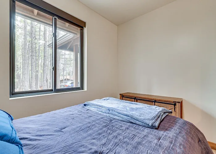 Contemporary & Cozy! Pinetop Country Club Casita Holiday home